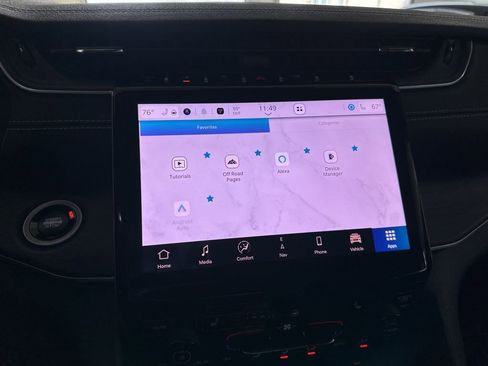 Used 2025 Jeep Grand Cherokee Limited w/ Black Appearance Package image 57