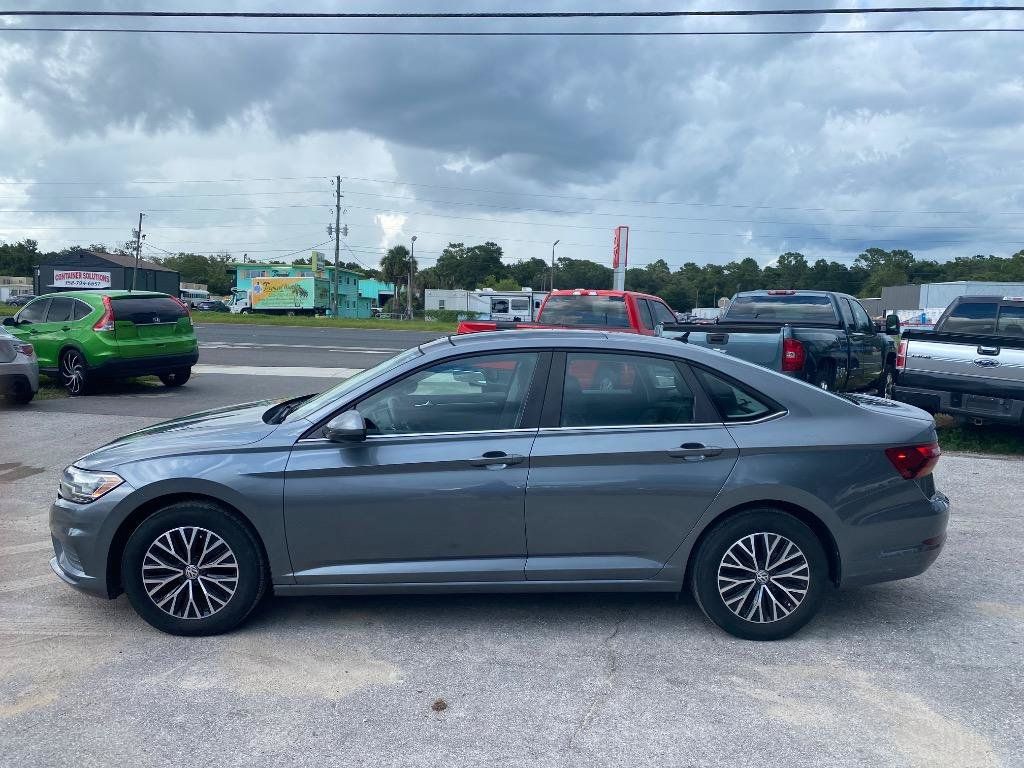 Used 2019 Volkswagen Jetta SE FWD image 1