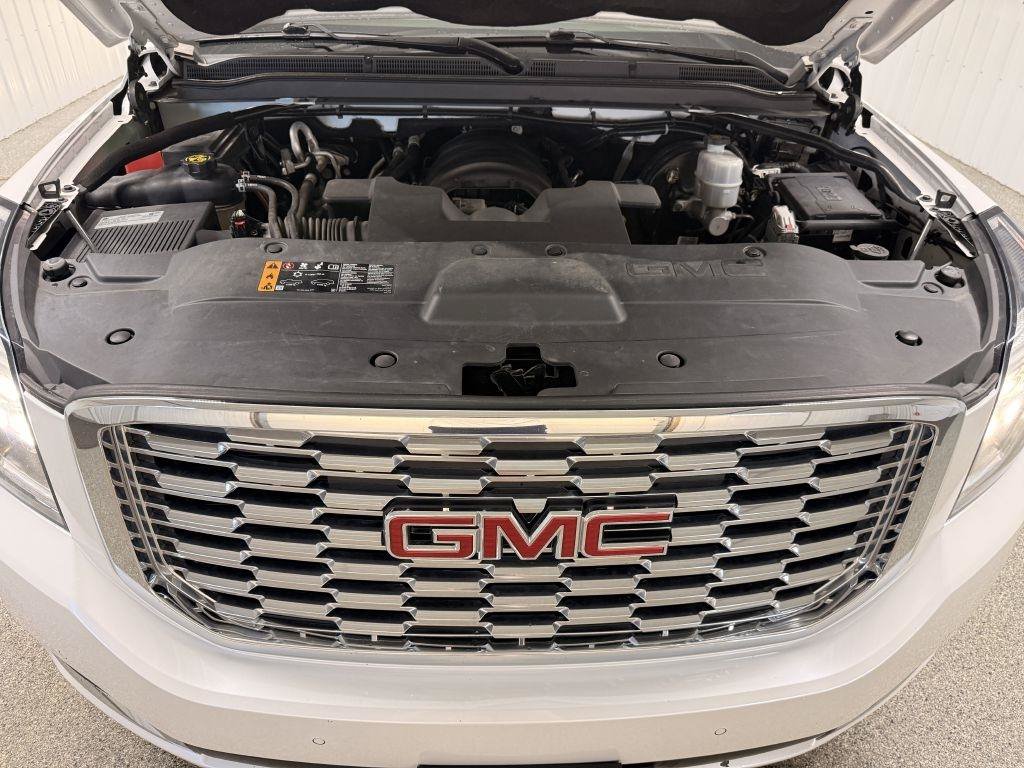 Used 2019 GMC Yukon XL Denali w/ Denali Ultimate Package AWD/4WD image 48