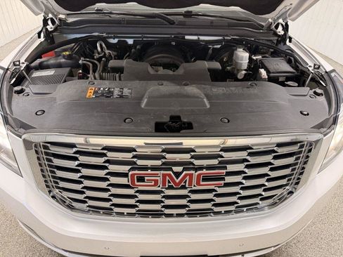 Used 2019 GMC Yukon XL Denali w/ Denali Ultimate Package AWD/4WD image 48