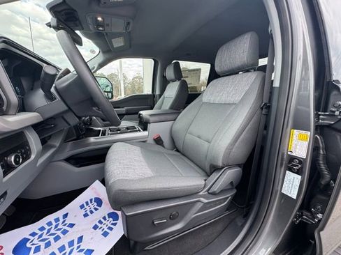 New 2026 Ford F250 XLT w/ XLT Premium Package image 15