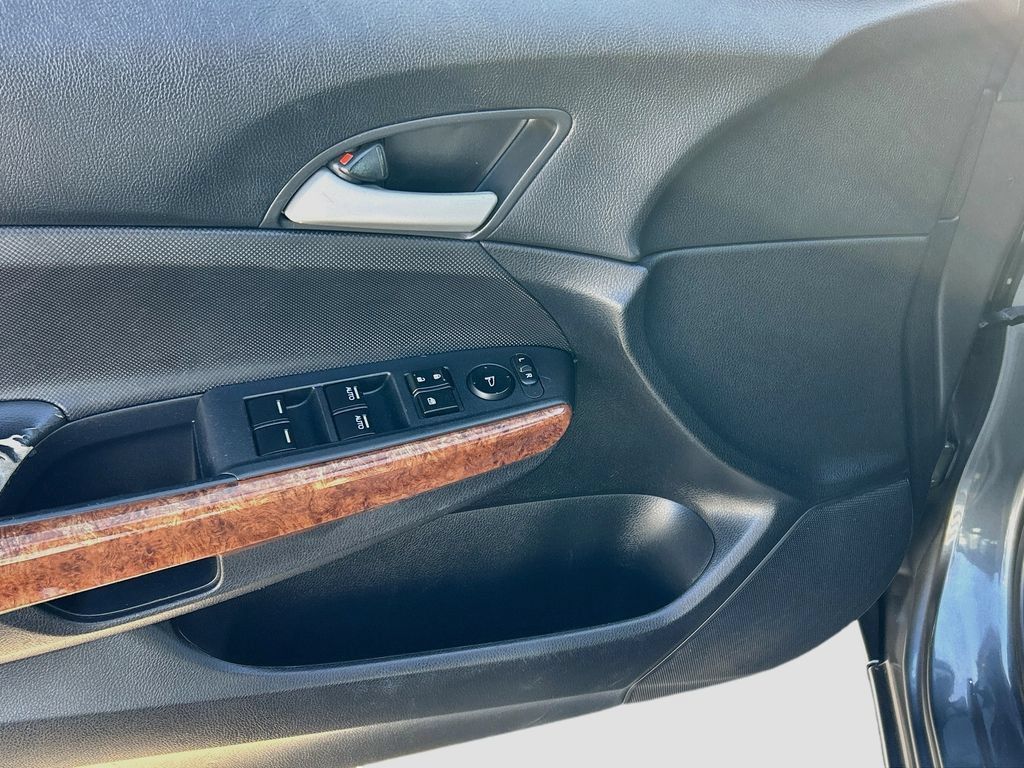 Used 2012 Honda Accord EX image 16