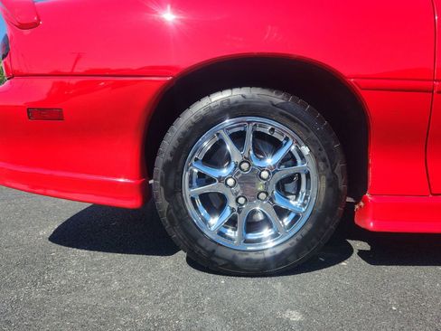 Used 2001 Chevrolet Camaro Z28 w/ Preferred Equipment Group 2 image 14