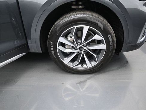 Used 2025 Audi Q5 2.0T Premium image 37