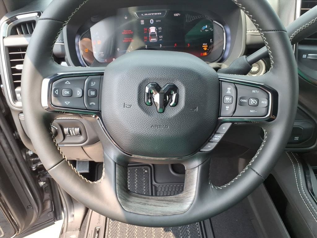 New 2026 RAM 2500 Limited AWD/4WD image 23