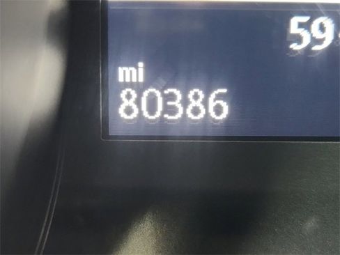 Used 2015 Volkswagen Golf TDI S image 30