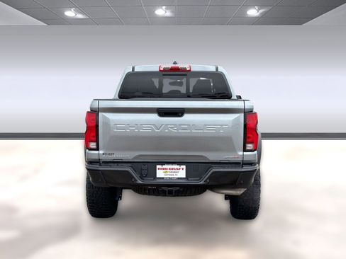 Used 2025 Chevrolet Colorado ZR2 w/ Technology Package AWD/4WD image 10