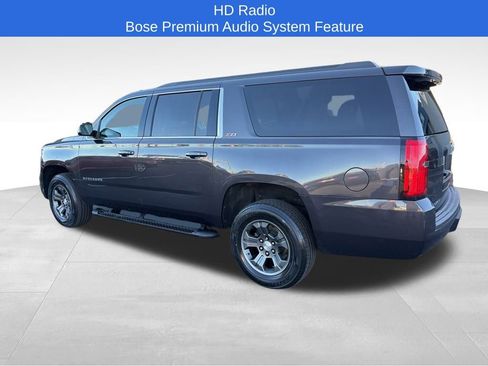 Used 2018 Chevrolet Suburban LT image 9