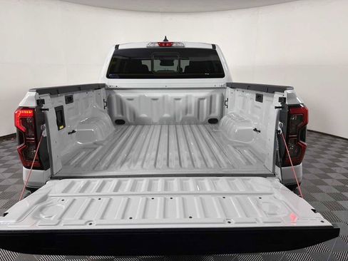 New 2026 Ford Ranger XLT w/ Equipment Group 301A High AWD/4WD image 17