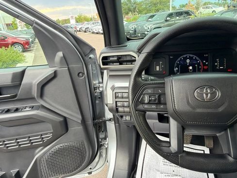 Used 2025 Toyota Tacoma SR5 AWD/4WD image 25