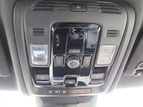 New 2026 Cadillac Escalade ESV Platinum Luxury w/ LPO, Floor Liner Package AWD/4WD image 20