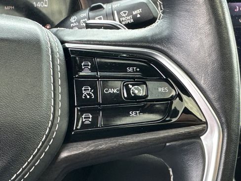 Used 2021 Jeep Grand Cherokee L Overland w/ Luxury Tech Group IV image 21