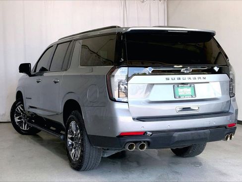 Used 2026 Chevrolet Suburban Z71 w/ Comfort Package AWD/4WD image 10