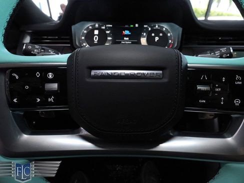 Used 2025 Land Rover Range Rover Long Wheelbase SE AWD/4WD image 52