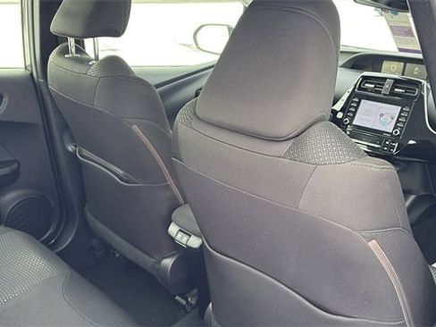 Used 2021 Toyota Prius LE image 24