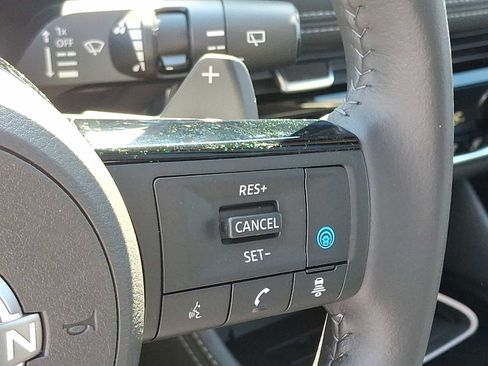 Used 2024 Nissan Rogue Platinum image 24