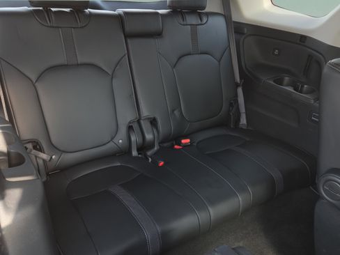 Used 2023 Honda Pilot EX-L image 16