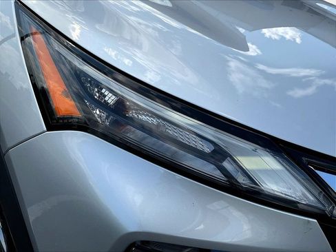 Used 2024 Nissan Rogue S AWD/4WD image 31