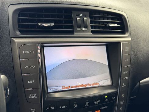 Used 2011 Lexus IS 250C w/ Luxury Pkg RWD image 19