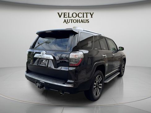 Used 2017 Toyota 4Runner Limited AWD/4WD image 7