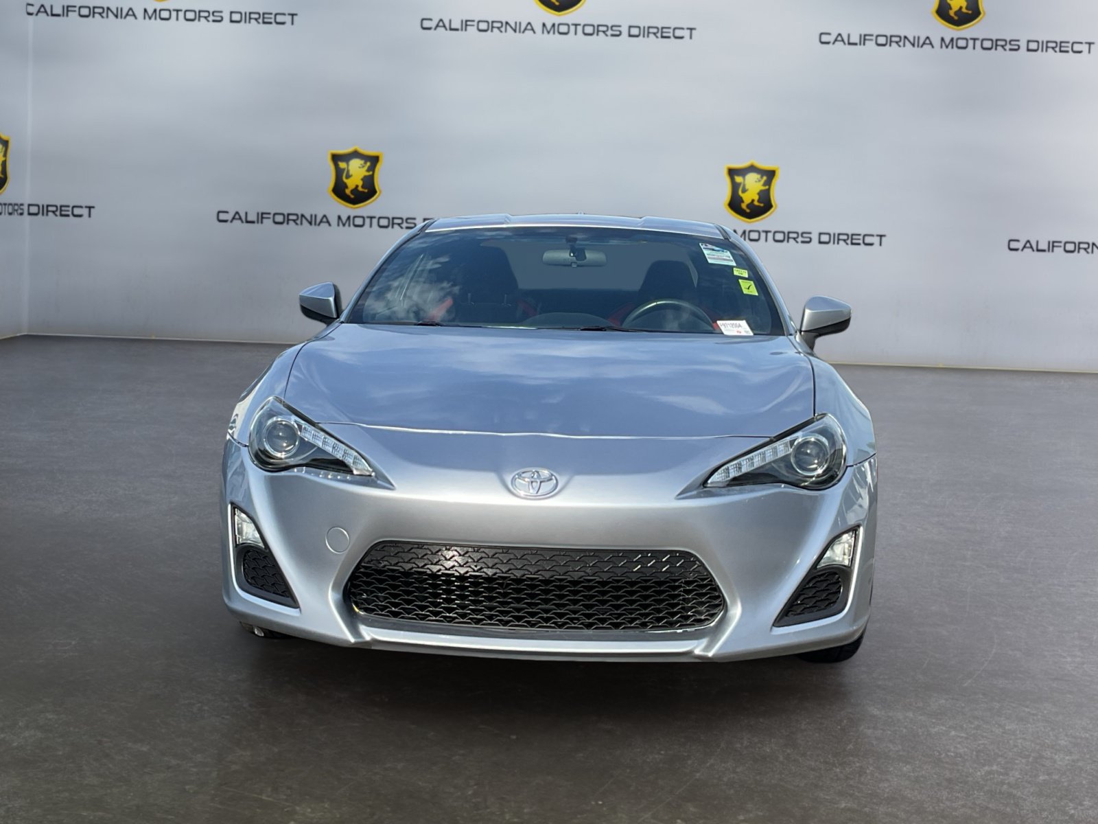 Used 2015 Scion FR-S RWD image 2
