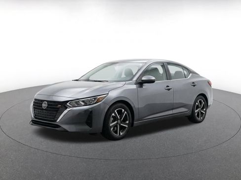 Used 2025 Nissan Sentra SV FWD image 3