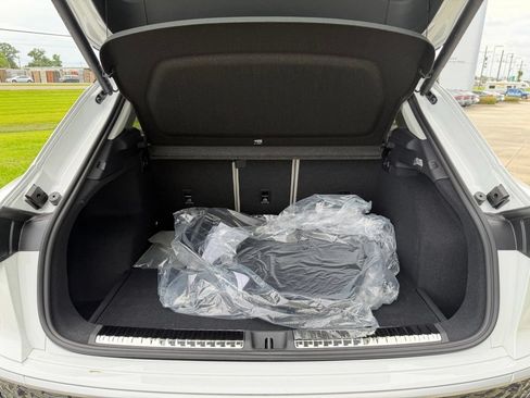New 2026 Audi Q3 quattro 2.0T AWD/4WD image 23