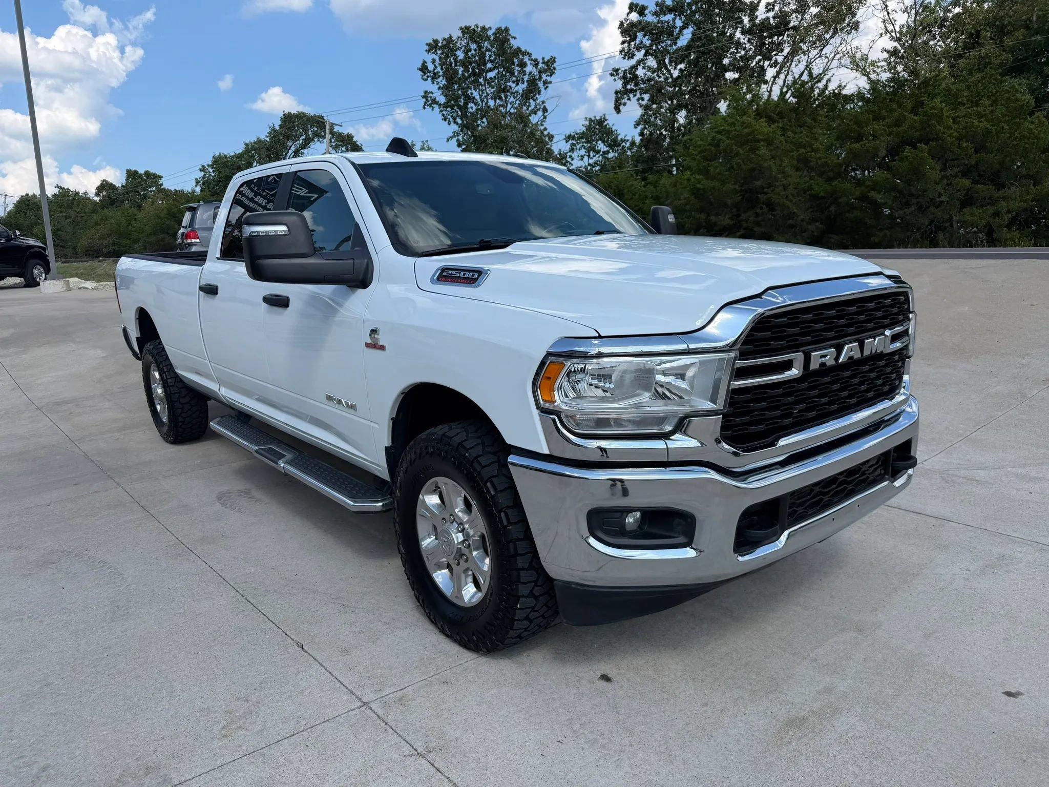 Used 2024 RAM 2500 Big Horn AWD/4WD image 3