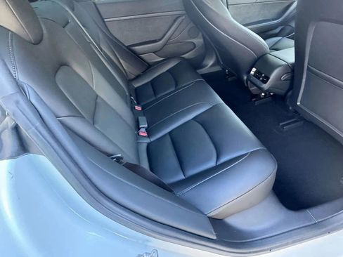 Used 2023 Tesla Model 3 Standard Range image 11