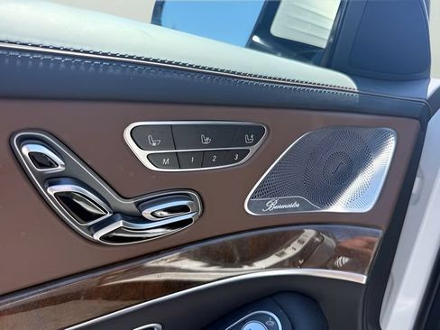Used 2017 Mercedes-Benz S 550 4MATIC Sedan image 11