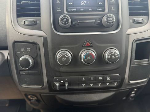 Used 2018 RAM 2500 Tradesman w/ Chrome Appearance Group image 24