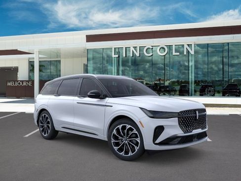 New 2026 Lincoln Nautilus Reserve AWD/4WD image 7