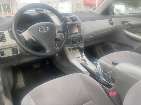 Used 2013 Toyota Corolla LE image 8