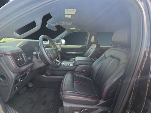 Used 2024 Ford Expedition Limited AWD/4WD image 9