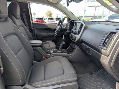 Used 2017 GMC Canyon SLE w/ SLE Convenience Package image 32