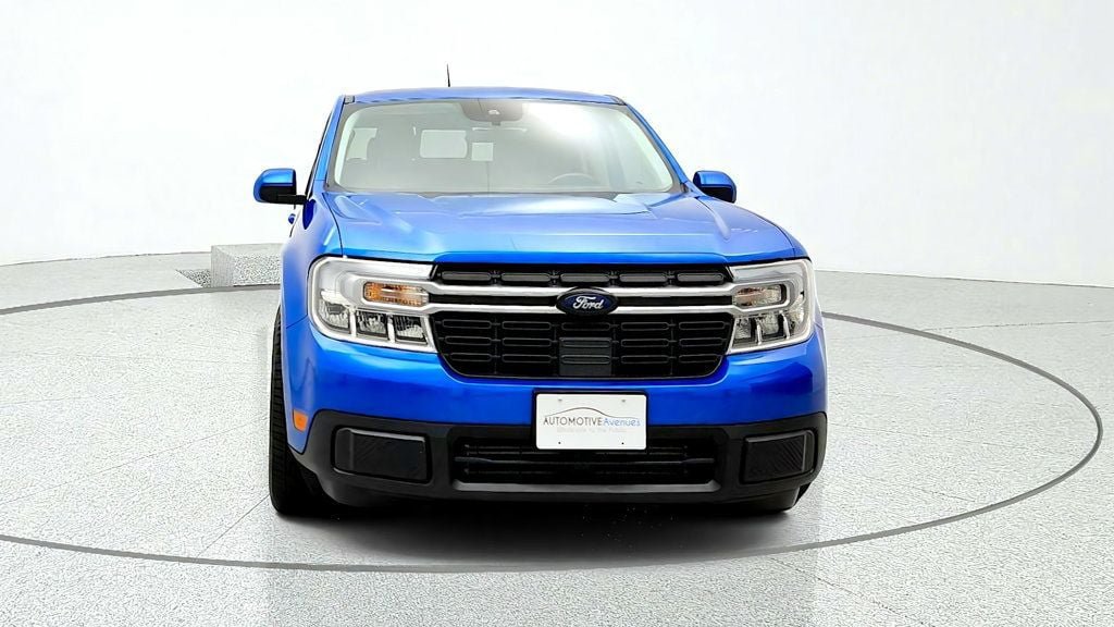 Used 2022 Ford Maverick Lariat w/ Lariat Luxury Package FWD image 2