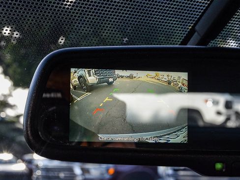 Used 2020 Nissan 370Z Base image 23