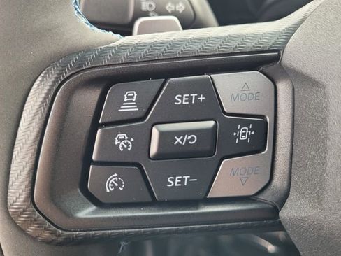 Used 2025 Ford Mustang Dark Horse image 27