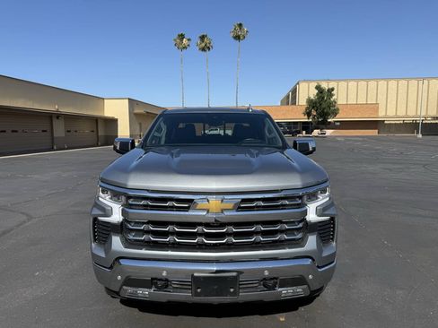 Used 2025 Chevrolet Silverado 1500 LTZ w/ LTZ Premium Package AWD/4WD image 2