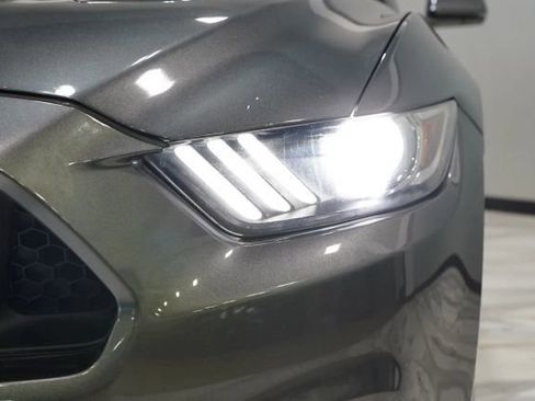 Used 2015 Ford Mustang GT Premium RWD image 5