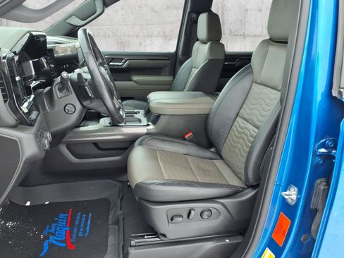 Used 2023 Chevrolet Silverado 1500 ZR2 w/ Technology Package image 4