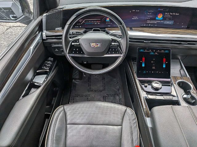 Certified 2025 Cadillac Escalade Premium Luxury AWD/4WD image 20