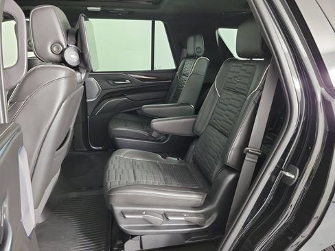 Used 2023 Cadillac Escalade Sport Platinum AWD/4WD image 11