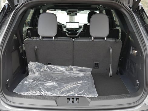 New 2026 Ford Explorer ST-Line w/ ST-Line Street Pack image 26