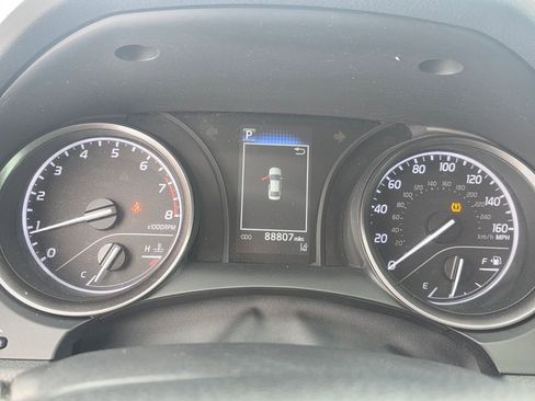 Used 2022 Toyota Camry SE image 16