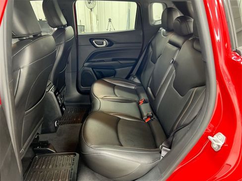 Used 2022 Jeep Compass Limited image 22