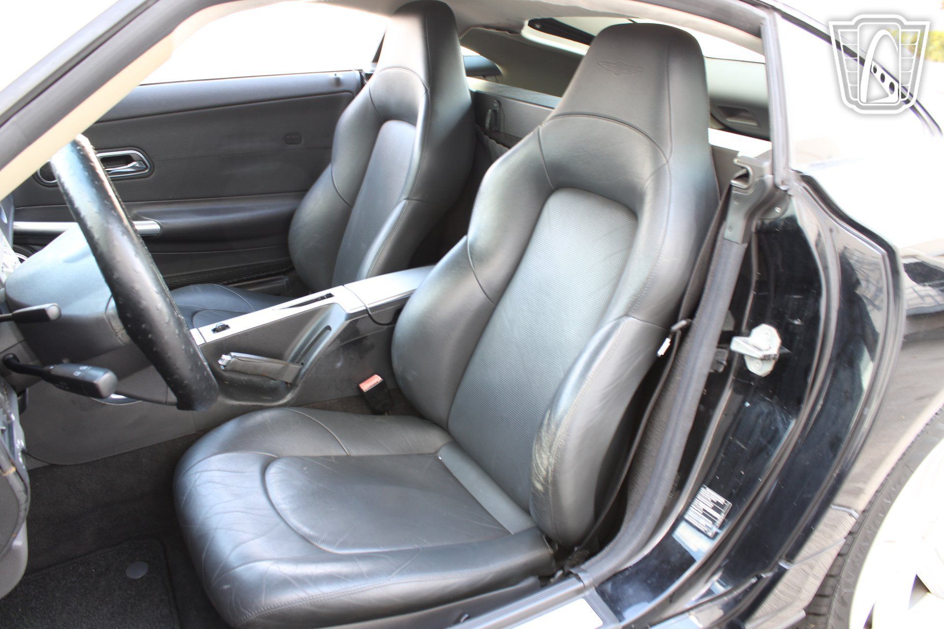 Used 2004 Chrysler Crossfire Coupe RWD image 7