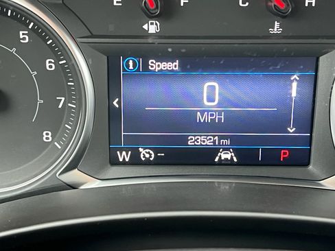 Used 2024 GMC Terrain SLE w/ Driver Convenience Package FWD image 26