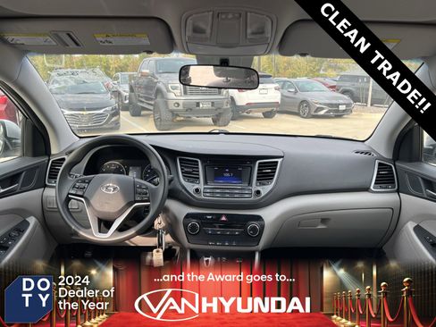 Used 2017 Hyundai Tucson SE image 19