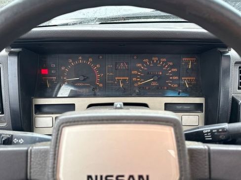 Used 1987 Nissan Pickup SE image 14